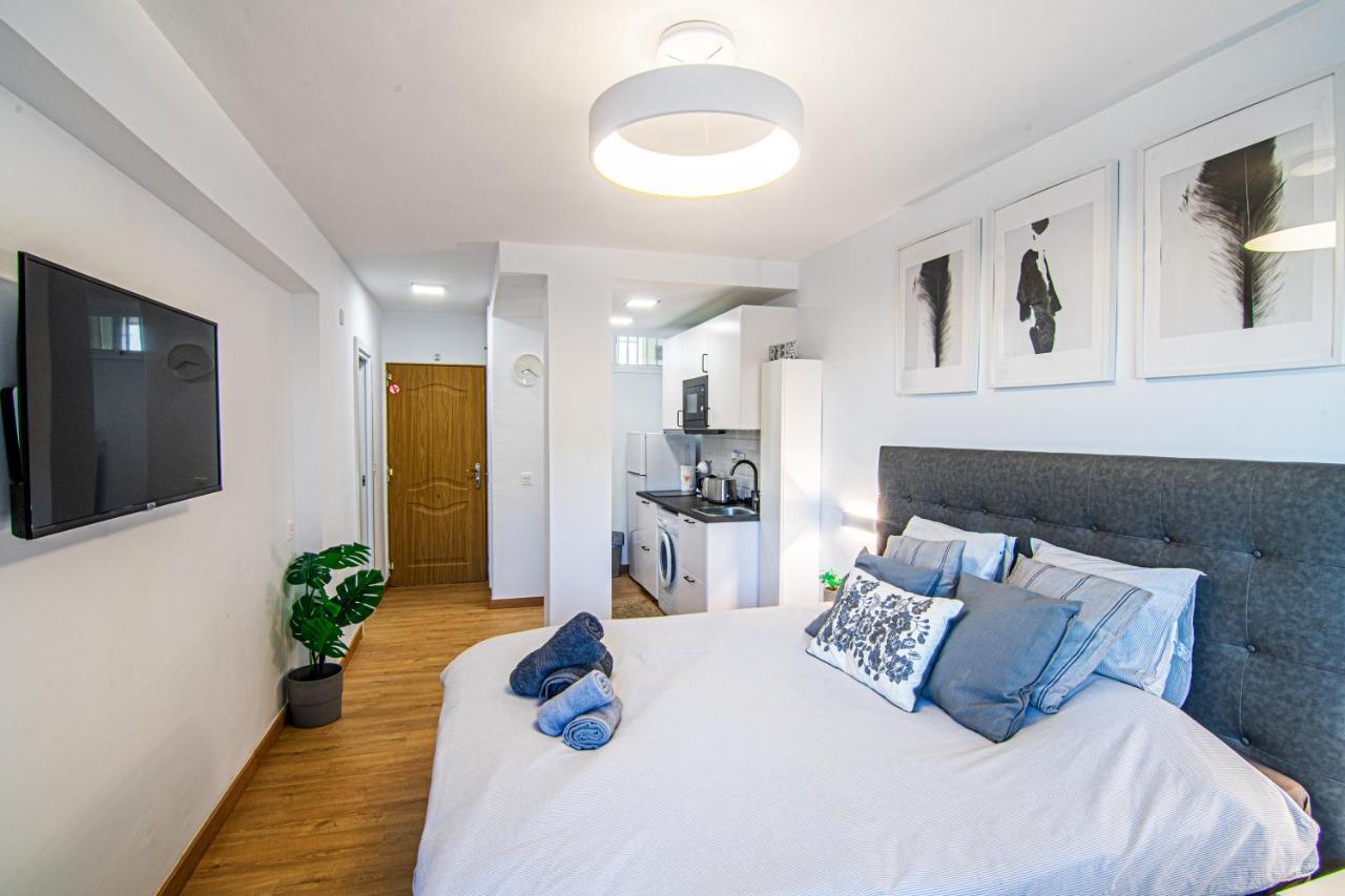 Apartment Puerto Marina - First Line Beach - Benalmadena - Malaga Extérieur photo
